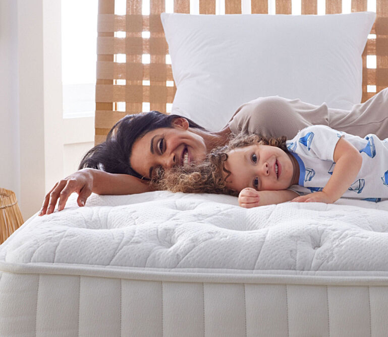 What Are the Benefits of a Hybrid Mattress?