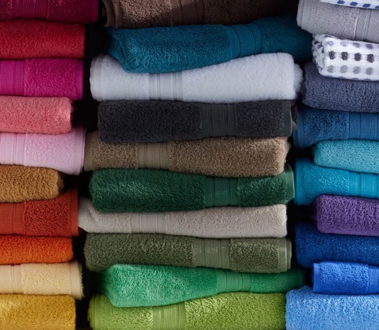 What Is the Best Color for Bath Towels?