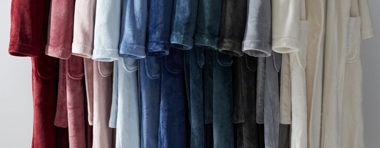 5 Quick Tips for Choosing the Best Bathrobe