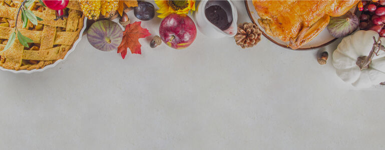 How to Host Thanksgiving: Our Top 12 Tips