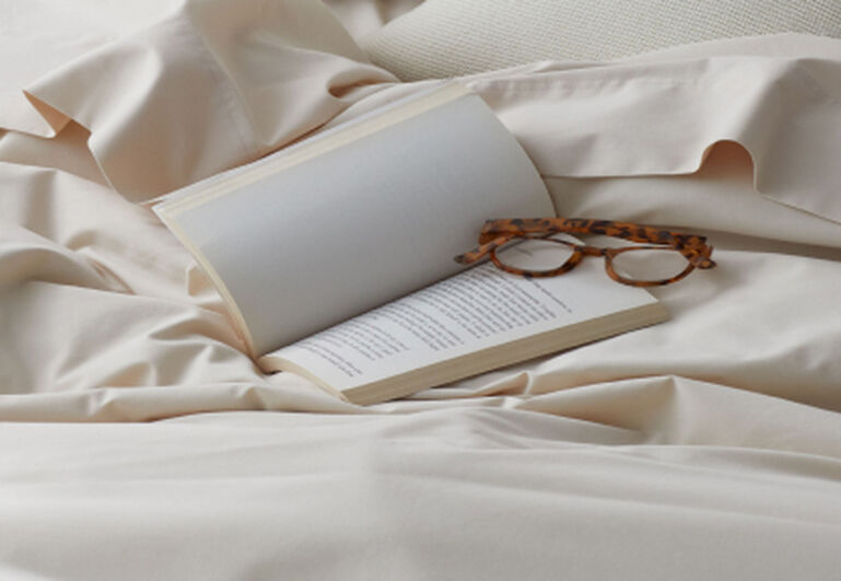 How to Create a Cozy Reading Nook